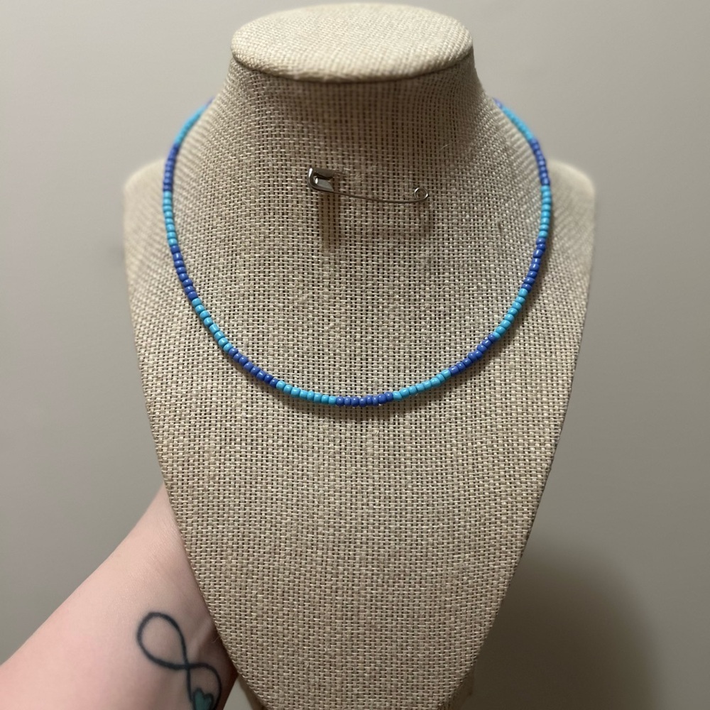 #46. Handmade Blue Seed Bead Necklace - Women Jewelry - Picture 2 of 3